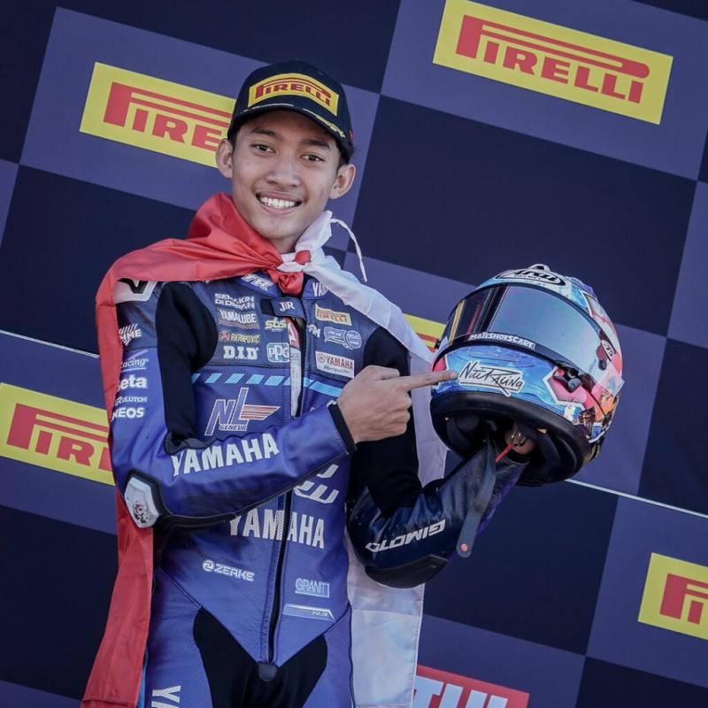 Arai Agaska, bLU cRU World Cup Rider