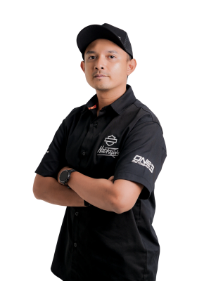 Team Essential Shirt — view 2